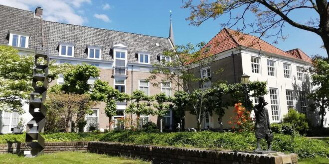 Breda: Highlights Tour With Local Guide - Tour Inclusions