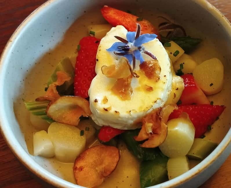 Bremen: Culinary Old Town Tour with unique locations - The Authentic Bremen Experience: Who Is It For?