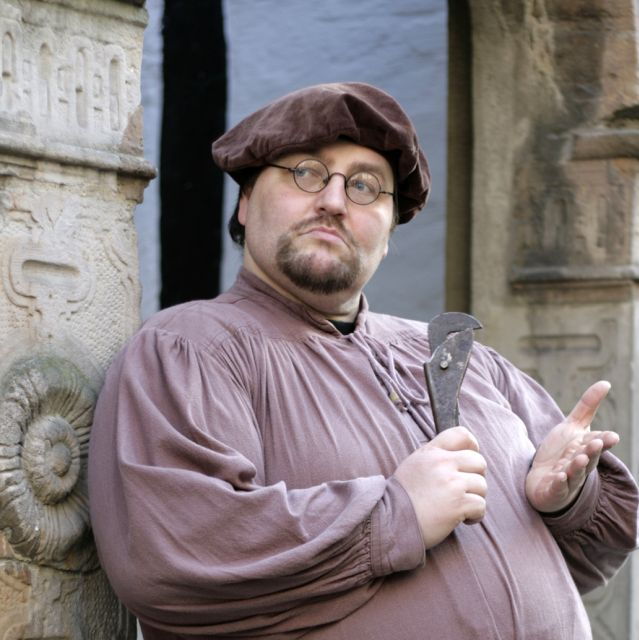 Bremen: Old Town Tour with Costumed Performer & Tour Guide - Final Thoughts