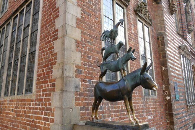 Bremen: Private Walking Tour With a Professional Guide - Reservation and Payment Options