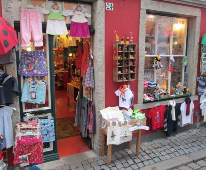 Bremen: Walking Tour of Historic Schnoor District - FAQ