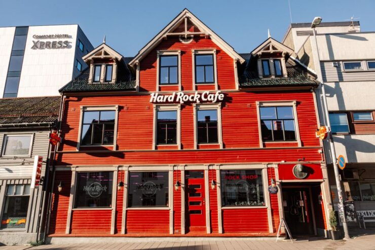 Brews and Views: City Walk in Tromsø With Beer Tasting - Activity Details