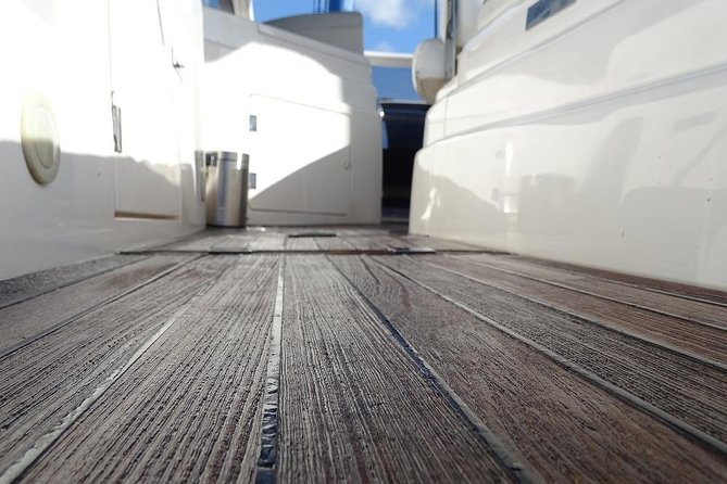 BRIDGE EXPERIENCE 2H - Private Yacht Rental in Porto - Questions and Support