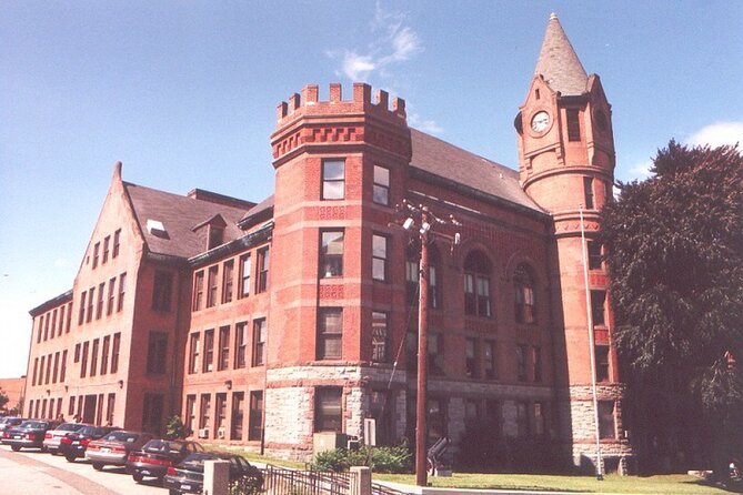 Bridgeport Scavenger Hunt: Connecticuts Biggest Sights - Experience Bridgeport in a New Way