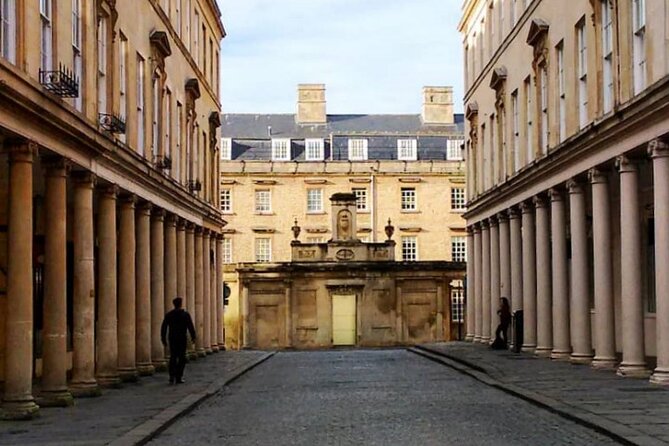 Bridgerton Tour and Bath City Highlights With Music - Behind-the-Scenes Facts