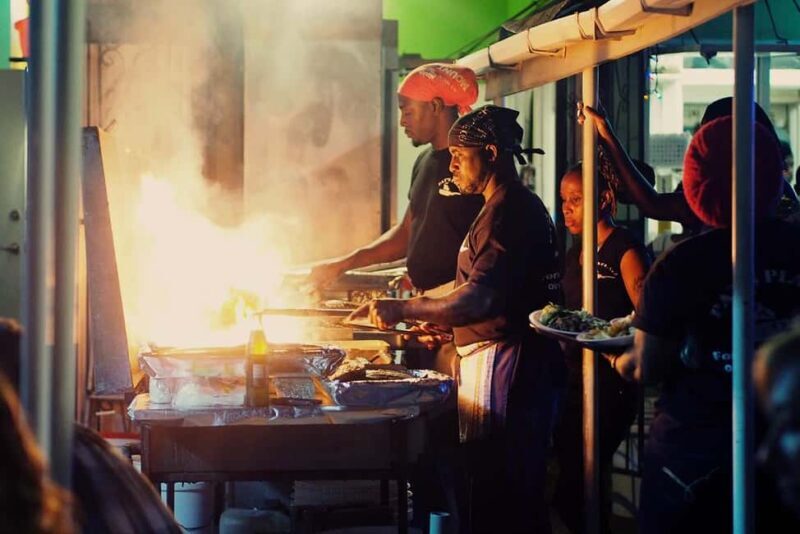 Bridgetown: Oistins reservation with drink & return transfer - Who Is This Tour Best For?