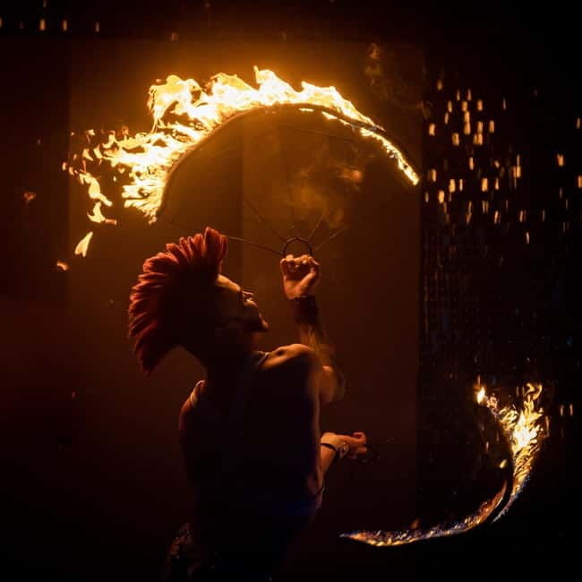 Brighton: Cabaret Carousel Show Ticket - Dining Options and Food Quality