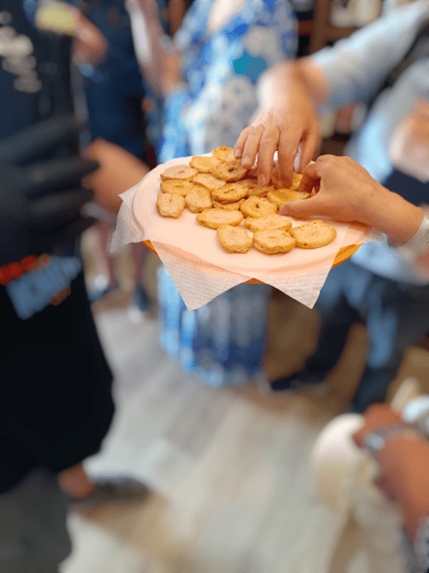 Brindisi: Alberobello, Locorotondo & Ostuni Tour With Brunch - Discovering Locorotondo
