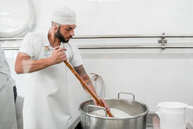 Brindisi: Cooking Class With Local & Fruit Market Visit - Booking Information