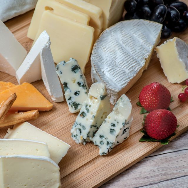Brindisi: Mozzarella Live Show & Tasting in a Cheese Factory - Booking Details