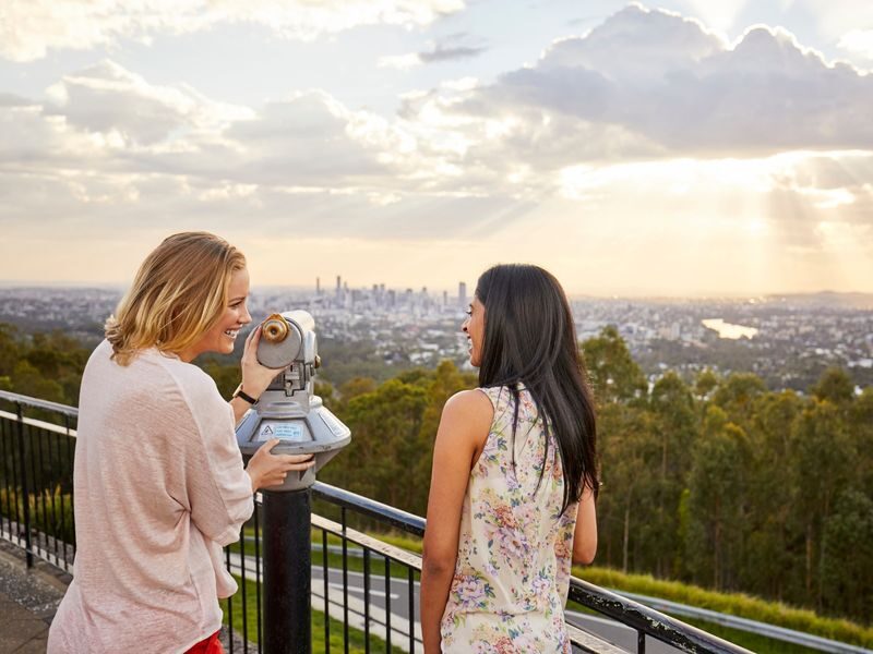 Brisbane Mount Coot-Tha Half-Day Small Group Tour - At a glance: Brisbane in four hours