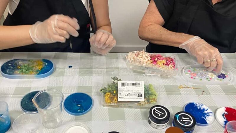 Brisbane: Resin Art Classes - Cheeseboards & Coasters - Introducing the Brisbane Resin Art Classes - Cheeseboards & Coasters Experience