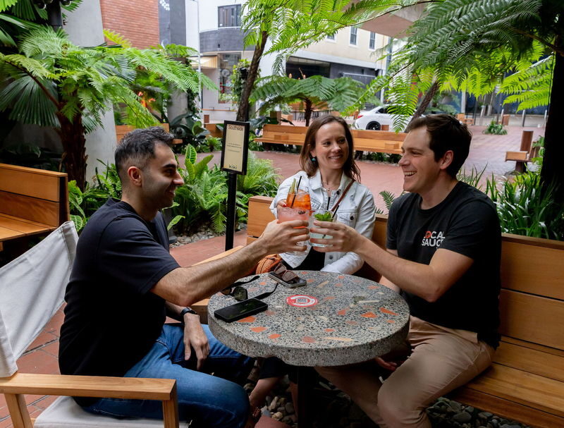 Brisbane Small Bars and Street Art Evening Tour - Who should book this Brisbane evening tour?