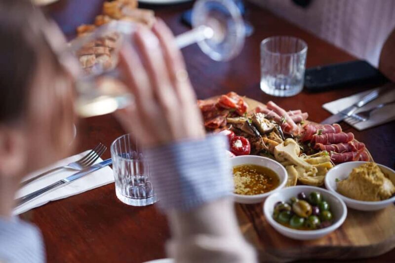 Brisbane: Tamborine Wine & Distillery Tour + 2 Course Lunch - The Itinerary: What to Expect from This Tamborine Tour