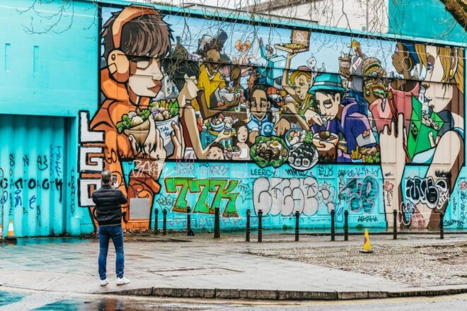 Bristol: Blackbeard to Banksy Guided Walking Tour - Customer Reviews