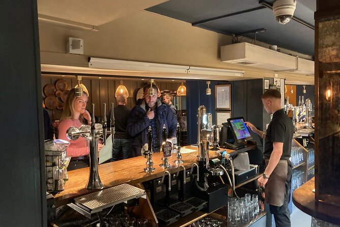 Bristol Private Pub Hopping and Sightseeing With Local Guide - Enjoy Beers and Snacks at Each Pub