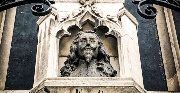 British Monarchy Walking Tour: Saxons to Windsors - Practical Details and What You’ll Experience