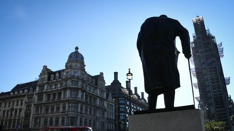 British Royalty Walking Tour - What the price buys
