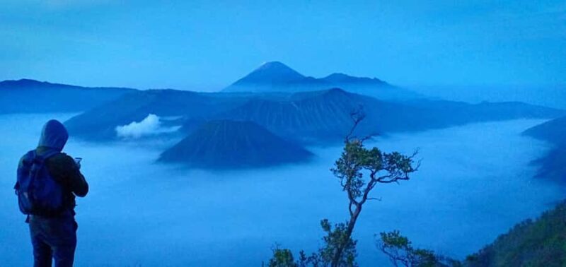 Bromo: Midnight Bromo Sunrise Tour - What to Pack & Wear