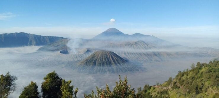 Bromo Mt & Ijen Crater Tour 3D-2N From Jogjakarta - Tour Duration and Language