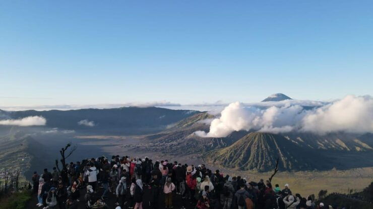 Bromo - Tumpaksewu Waterfall - Ijen From Jogjakarta 4D-3N - Itinerary Highlights