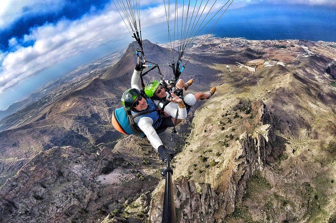 BRONZE Paragliding Tandem Flight Above Costa Adeje With Free Pick up and Water - Common Questions