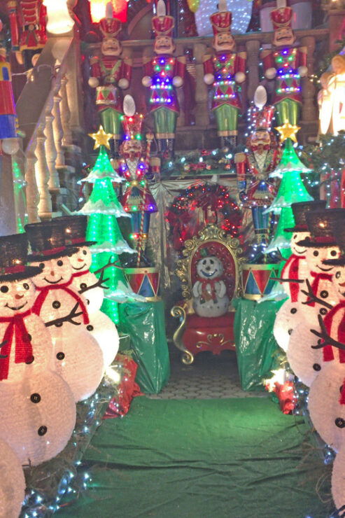 Brooklyn: 1.5-Hour Dyker Heights Christmas Lights Tour - Good To Know
