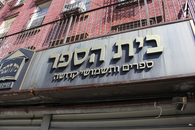 Brooklyn, Queens, and The Bronx Contrast Tour in Spanish - Immerse Yourself in the History of the Bronx