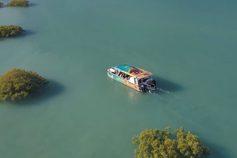 Broome Dinosaur Adventure Cruise with Beachside Tapas and Cocktail - From boat snacks to five courses by the beach
