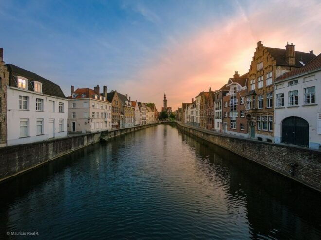 Bruges: 1.5-Hour Dark Side of Bruges Private Evening Tour - Professional Private Guide