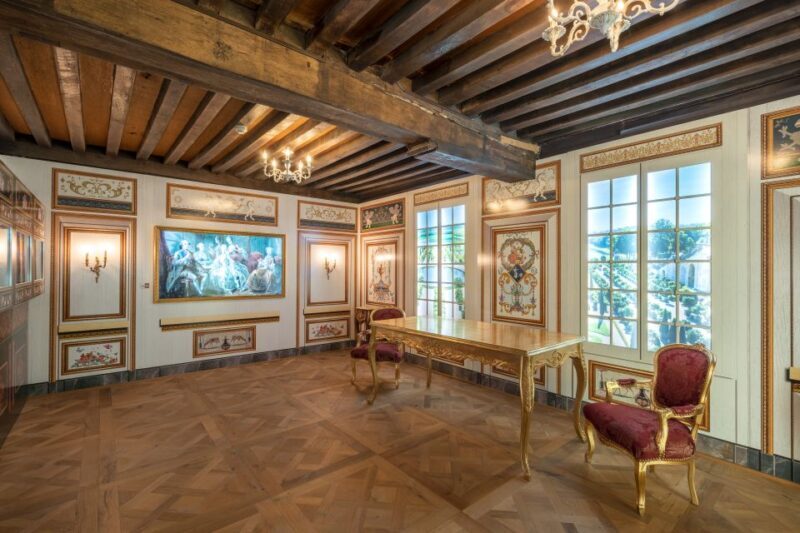 Bruges: Choco-Story Museum with Audio Guide and Tastings - Good To Know