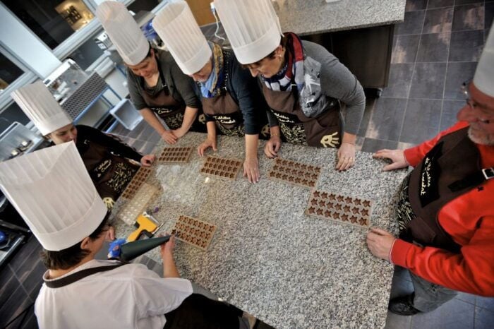 Bruges: Chocolate Making Workshop and Chocolate Museum Entry - FAQ