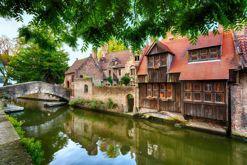 Bruges Day Tour from Amsterdam - A quiet pause at the Beguinage