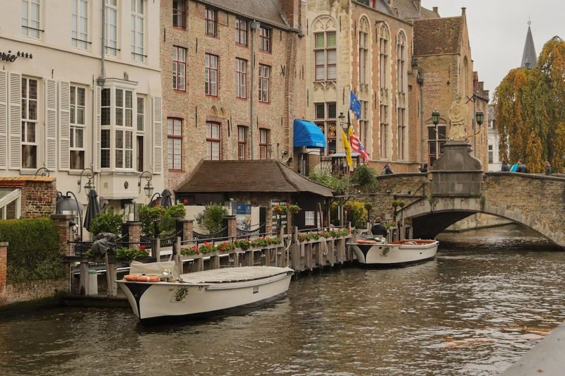 Bruges Day Trip with Transport from Paris - What the day in Bruges gives you