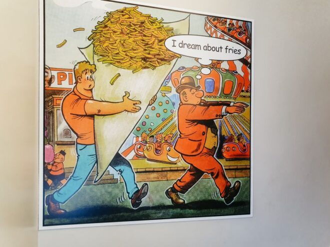 Bruges: Frietmuseum Entry Ticket - Selecting Participants and Date