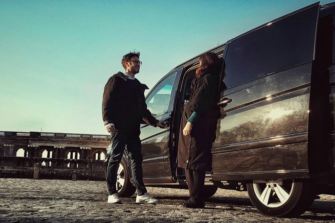 Bruges Guided Day Tour With Hotel Pick-Up From Paris - Hotel Pick-Up Details