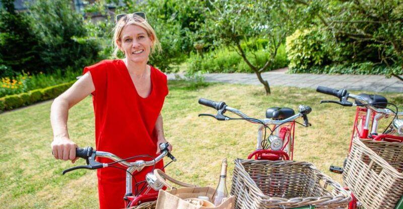 Bruges: Guided Retro Bike Tour of Highlights and Hidden Gems - Who Would Love This Tour?
