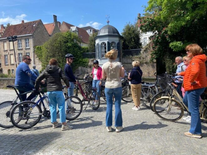 Bruges: Guided Retro Biketour: Highlights and Hidden Gems - Review Summary