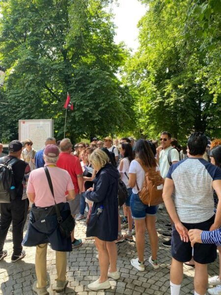Bruges Guided Walking Tour: Stories, Mysteries and People - Important Directions and Information