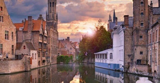 Bruges: Outdoor Bachelorette Party Mobile Exploration Game - Full Description