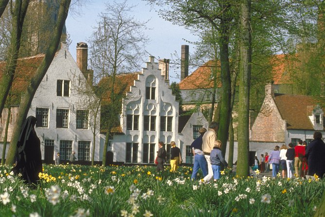 Bruges Private Day Trip With Hotel Pick-Up From Paris - Weather Policy