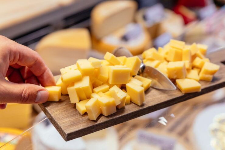 Bruges: Private Food Tour – 10 Tastings With Locals - Authentic Local Hotspots for Classic Fries and Waffles