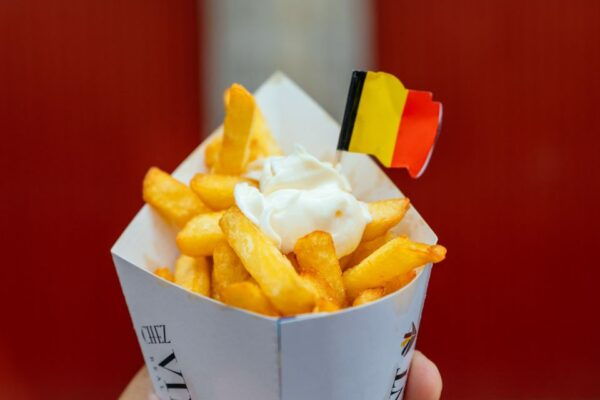 Bruges: Private Food Tour – 10 Tastings With Locals - Vegetarian Alternatives Available