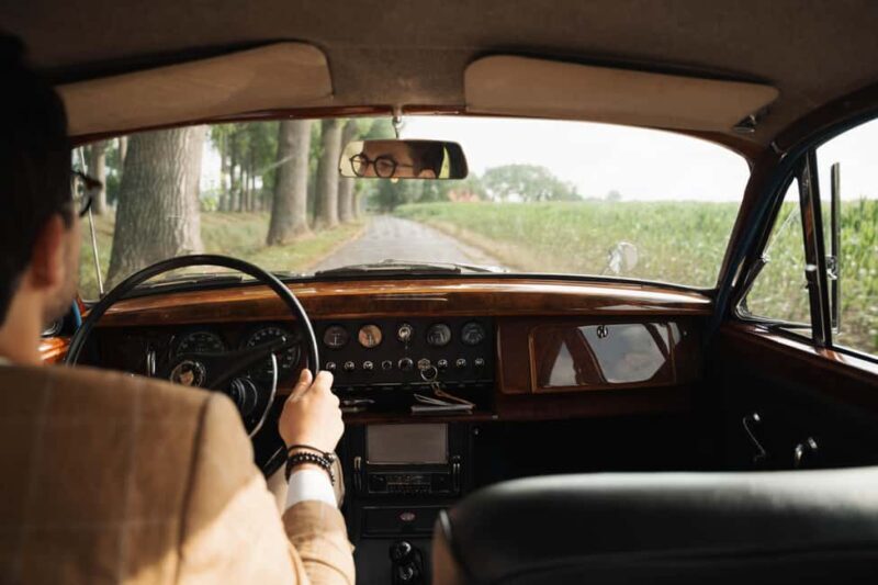Bruges: Private Tour By Classic Car To Countryside & Castles - Good To Know
