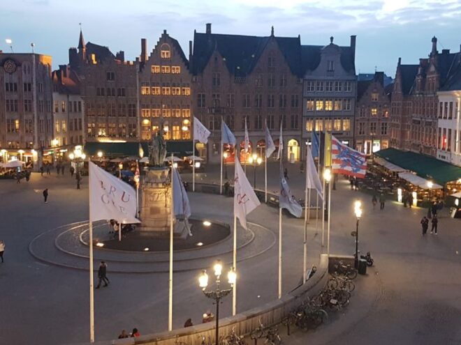 Bruges: Private Walking Tour, Local Professional Guide - Duration and Starting Times