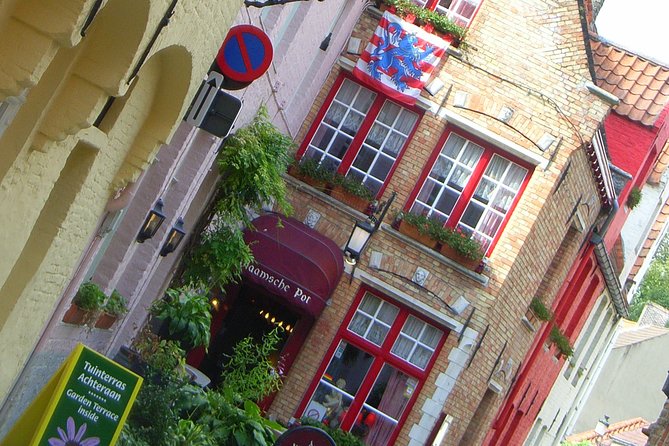 Bruges Private Walking Tour With A Professional Guide - Landmarks to Discover