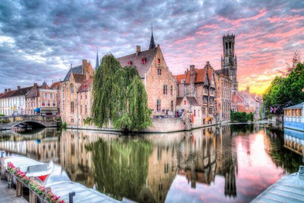 Bruges: Self-Guided Highlights Scavenger Hunt & Walking Tour - Directions