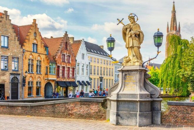 Bruges Unveiled: a Private Full-Day Tour From Brussels - Discovering Bruges Landmarks