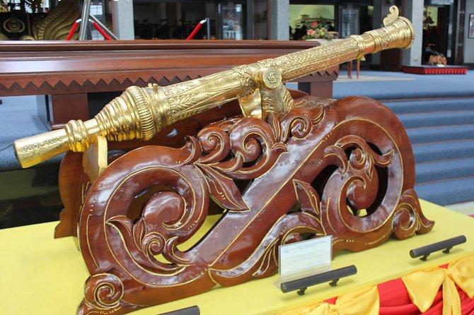 Brunei Half Day City Tour With Royal Regalia & Sultan Omar Ali Saifuddin Mosque - The Sum Up