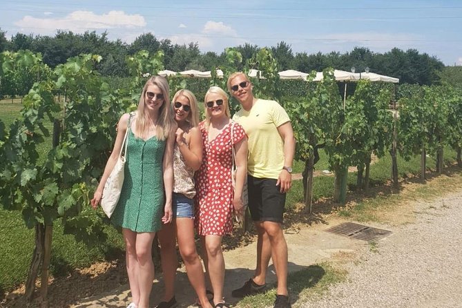Brunello Di Montalcino Wine Tour of 2 Wineries With Pairing Lunch - Positive Review of Tour and Wine Tasting Experience